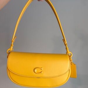 Coach Emmy Saddle Bag 23 - Canary